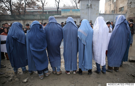 afghanistan-men-protest