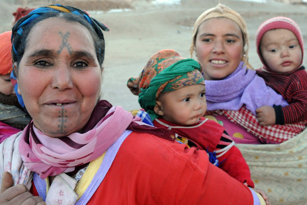 moroccan-Indigenous-berber-women